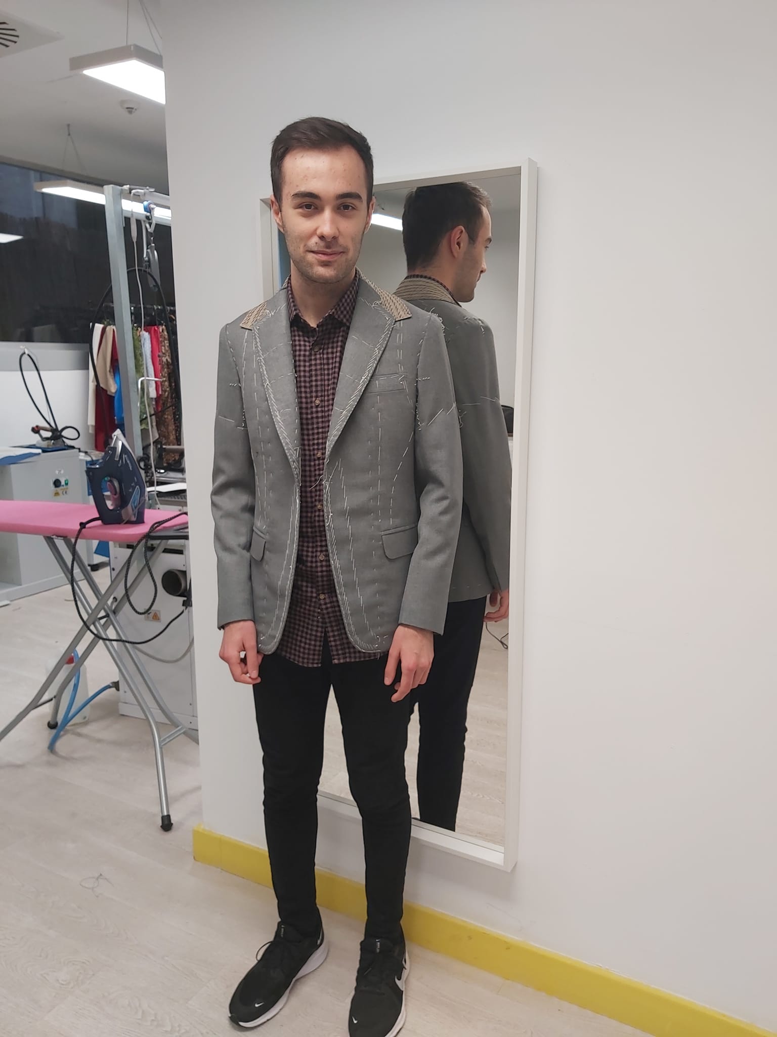 Precio para arreglar traje de novio